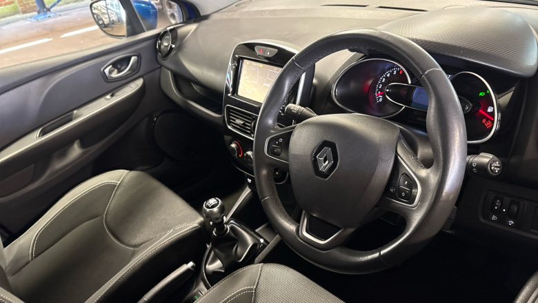 Renault Clio 1.2 TCE Dynamique Nav 5dr Petrol Hatchback